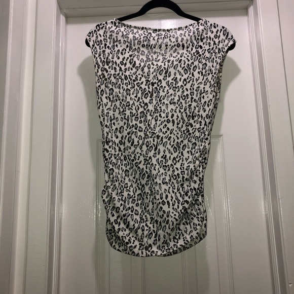 Express Top - Picture 2 of 3